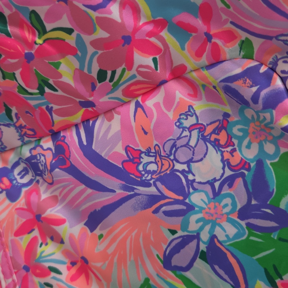 Lilly Pulitzer Beale Weekender Bag Disney Parks Collection Disney Dreamin NWT - Picture 4 of 11